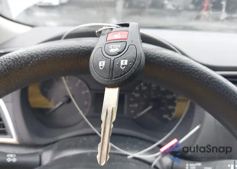 2017 Nissan Sentra S из США, поврежденный, VIN 3N1AB7APXHY225968